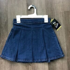 4 for $25   girls denim skirt size 7-8